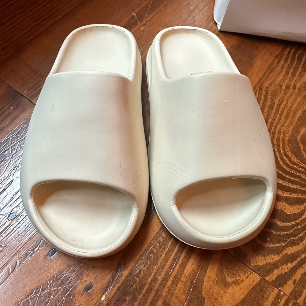 Off-White Resin Slide Sandals